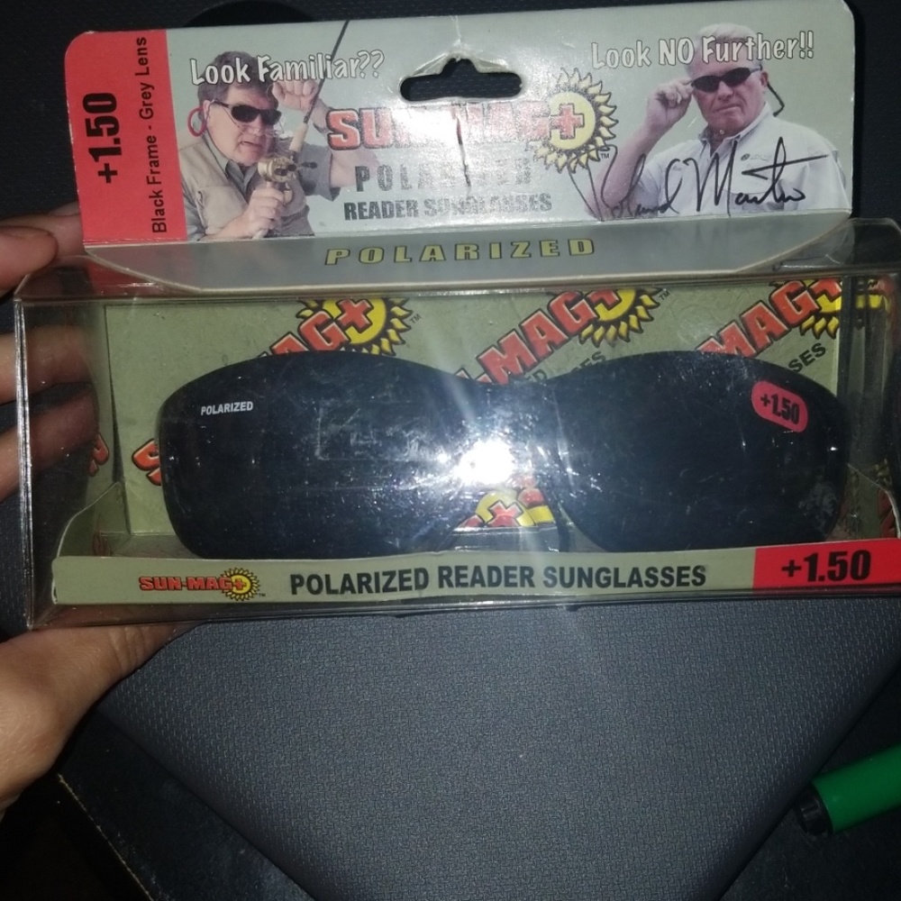 Polarized readers +1.50